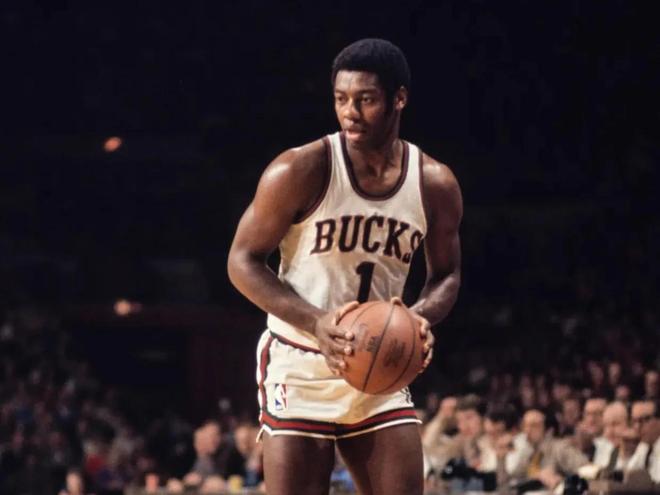 主裁判却判 主裁判却判